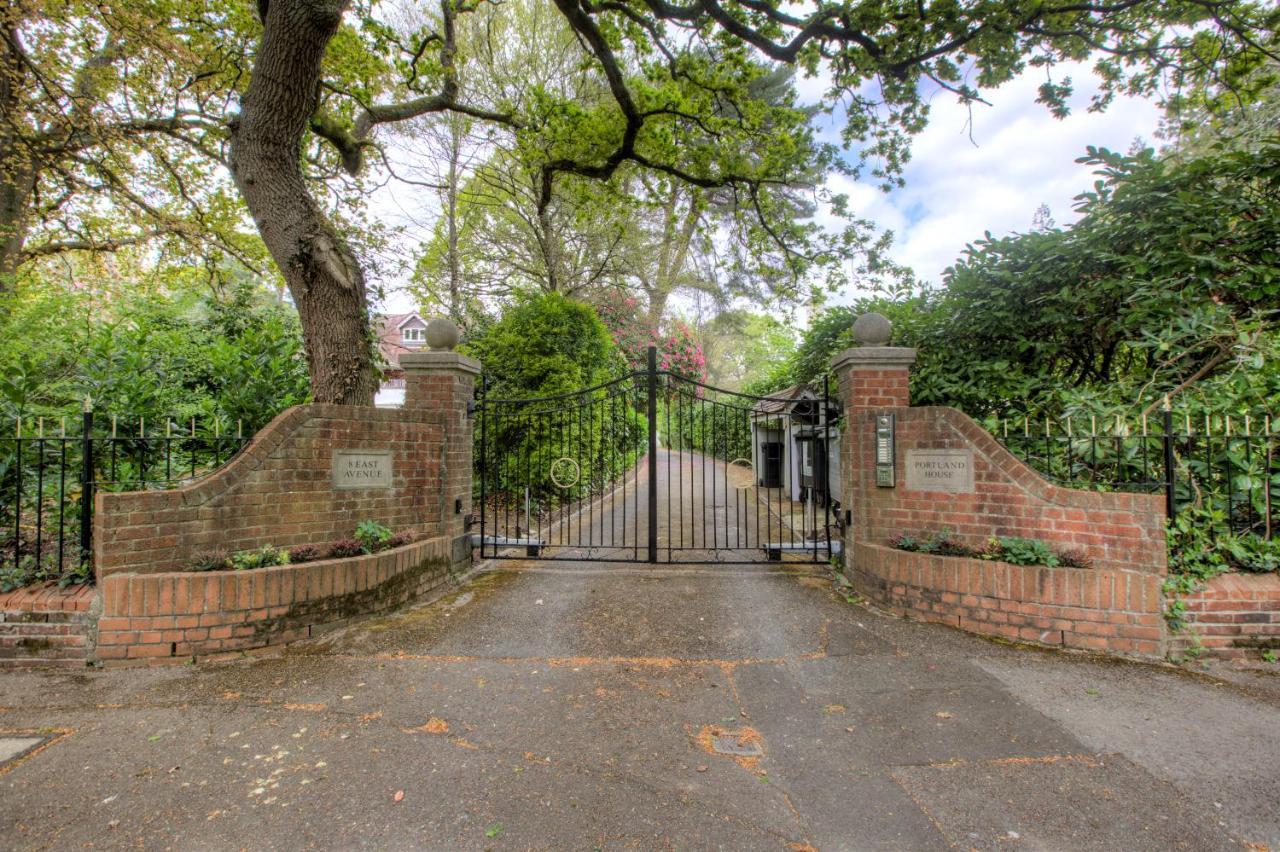 Luxury 3 Bedroom Apartment Close To Beach, Bournemouth & Meyrick Park מראה חיצוני תמונה